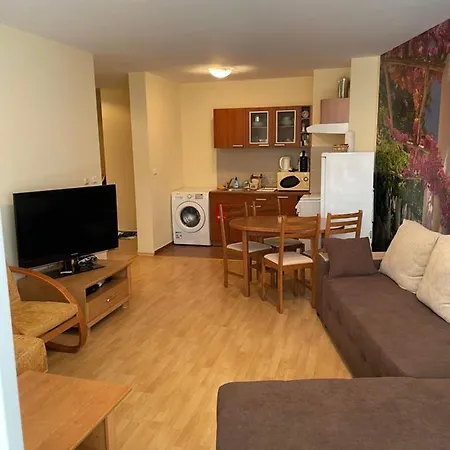 Apartment Beachfront Elenite *